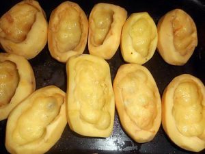 Comment préparer les Pommes de terre farcies à l auvergnate etape 1